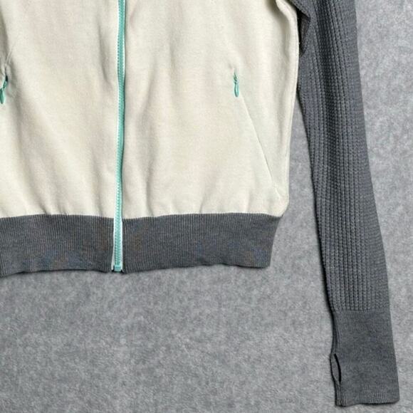 Title Nine Sz XS Full Zip Mobetta 70 Sweatshirt Thermal Sleeves Gray Cream cozy - Picture 9 of 10